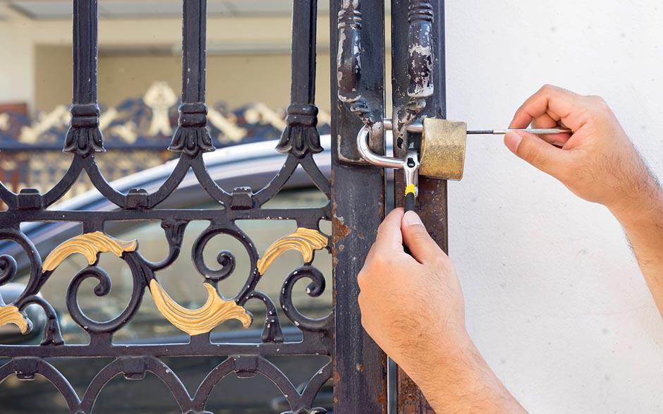 l'ouverture de porte Maurepas