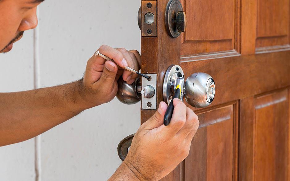 dépannage de votre ouverture de porte Courbevoie